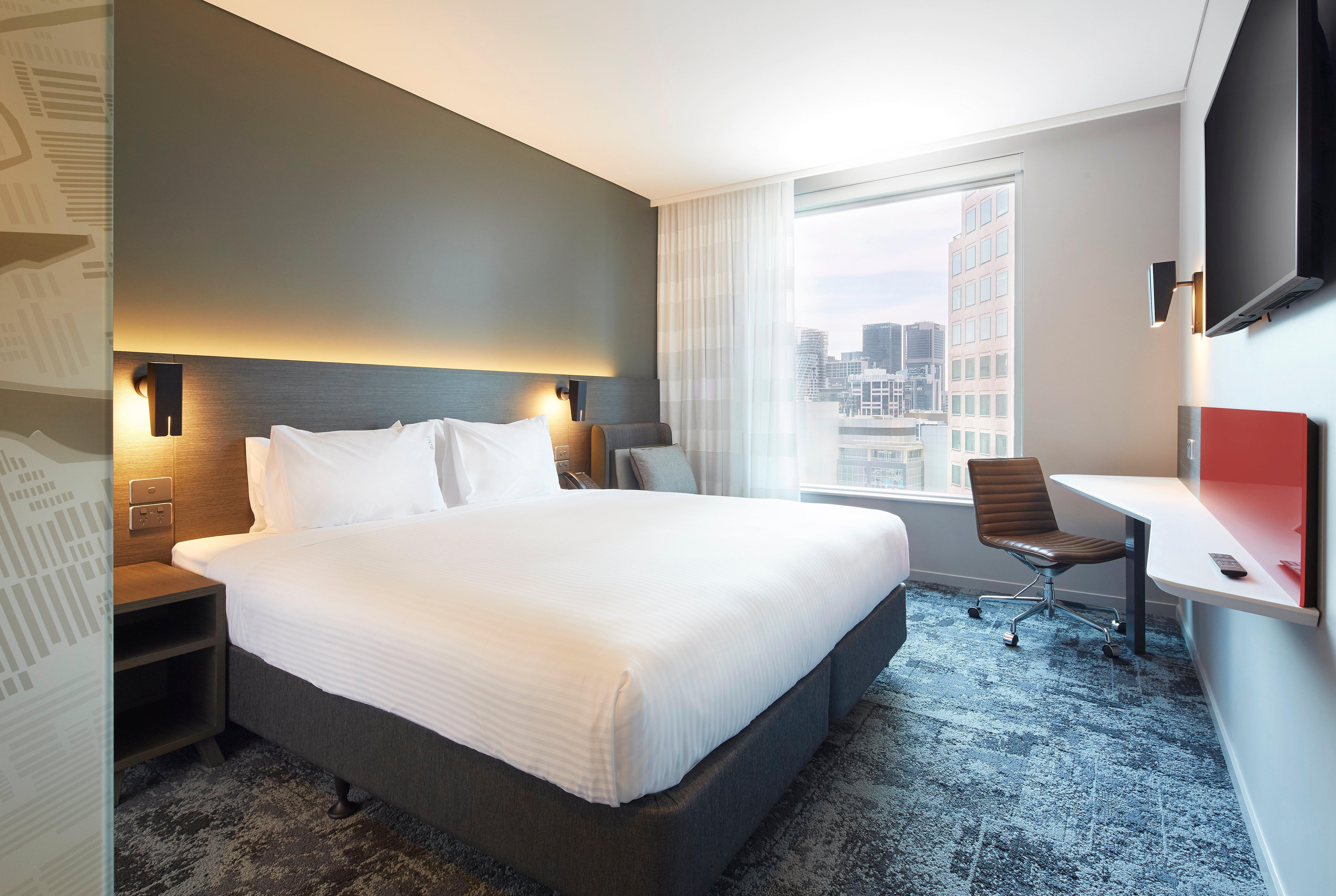 Holiday Inn Express Melbourne Southbank By Ihg Exterior photo