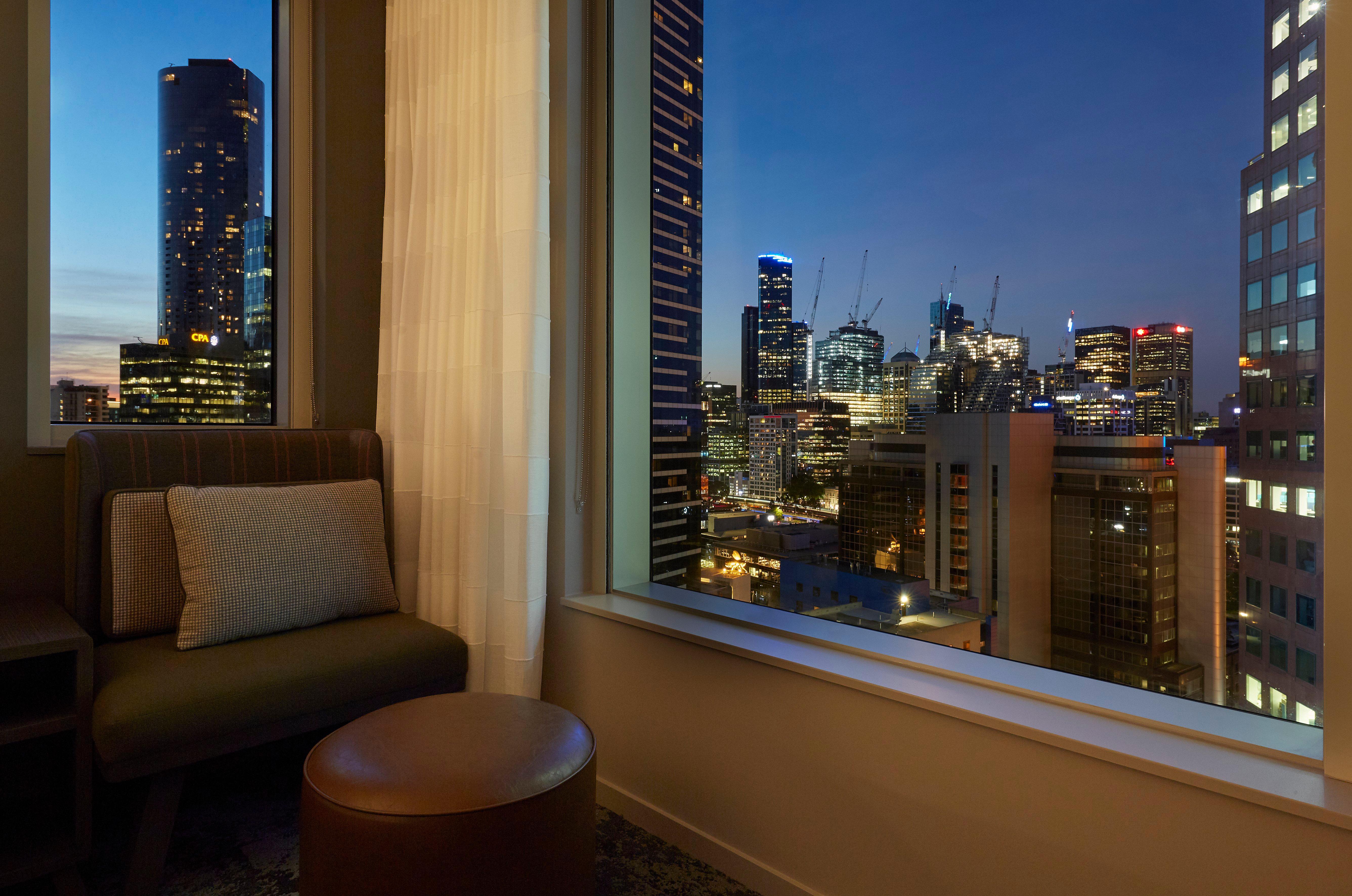 Holiday Inn Express Melbourne Southbank By Ihg Exterior photo