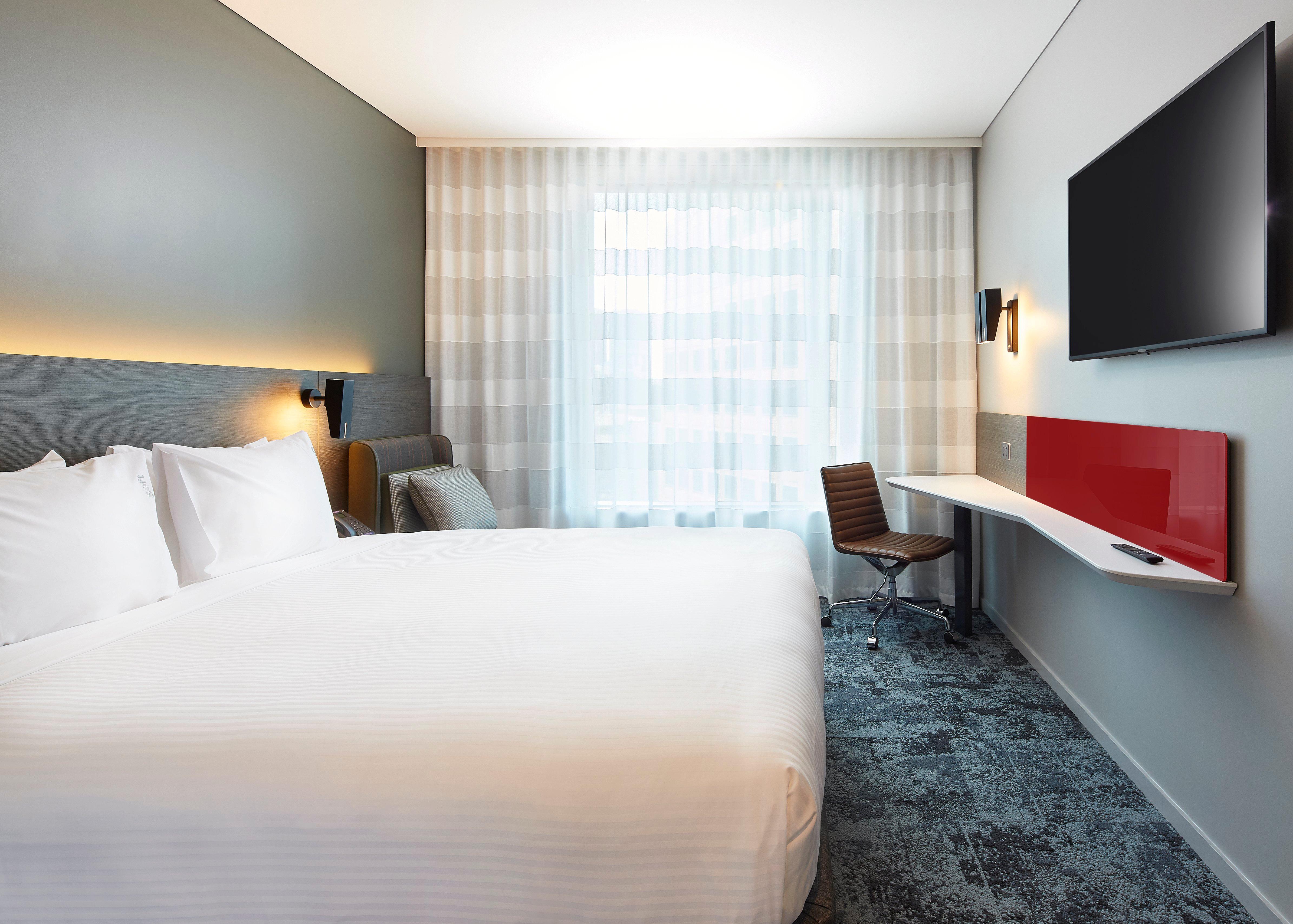 Holiday Inn Express Melbourne Southbank By Ihg Exterior photo
