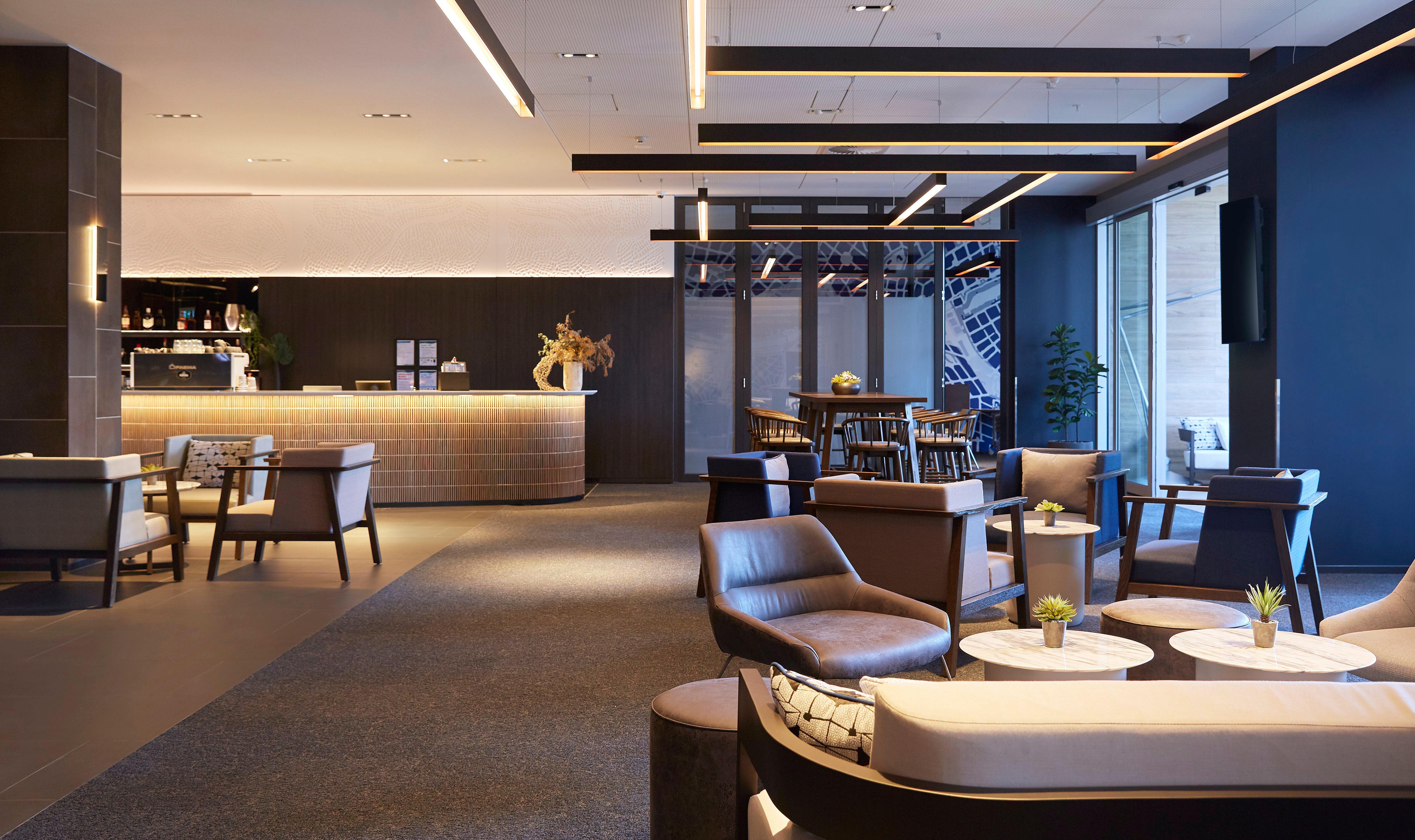 Holiday Inn Express Melbourne Southbank By Ihg Exterior photo