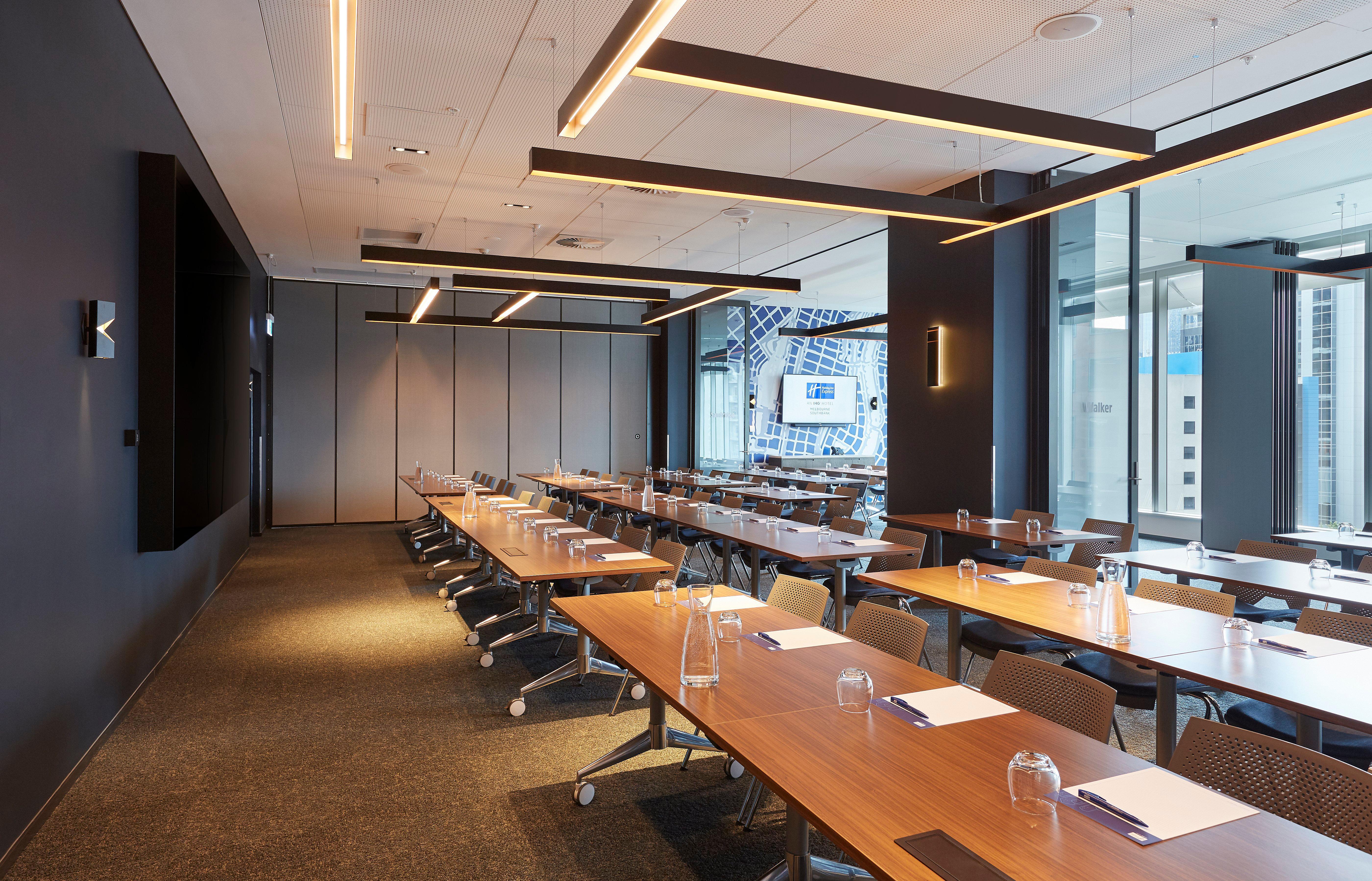 Holiday Inn Express Melbourne Southbank By Ihg Exterior photo