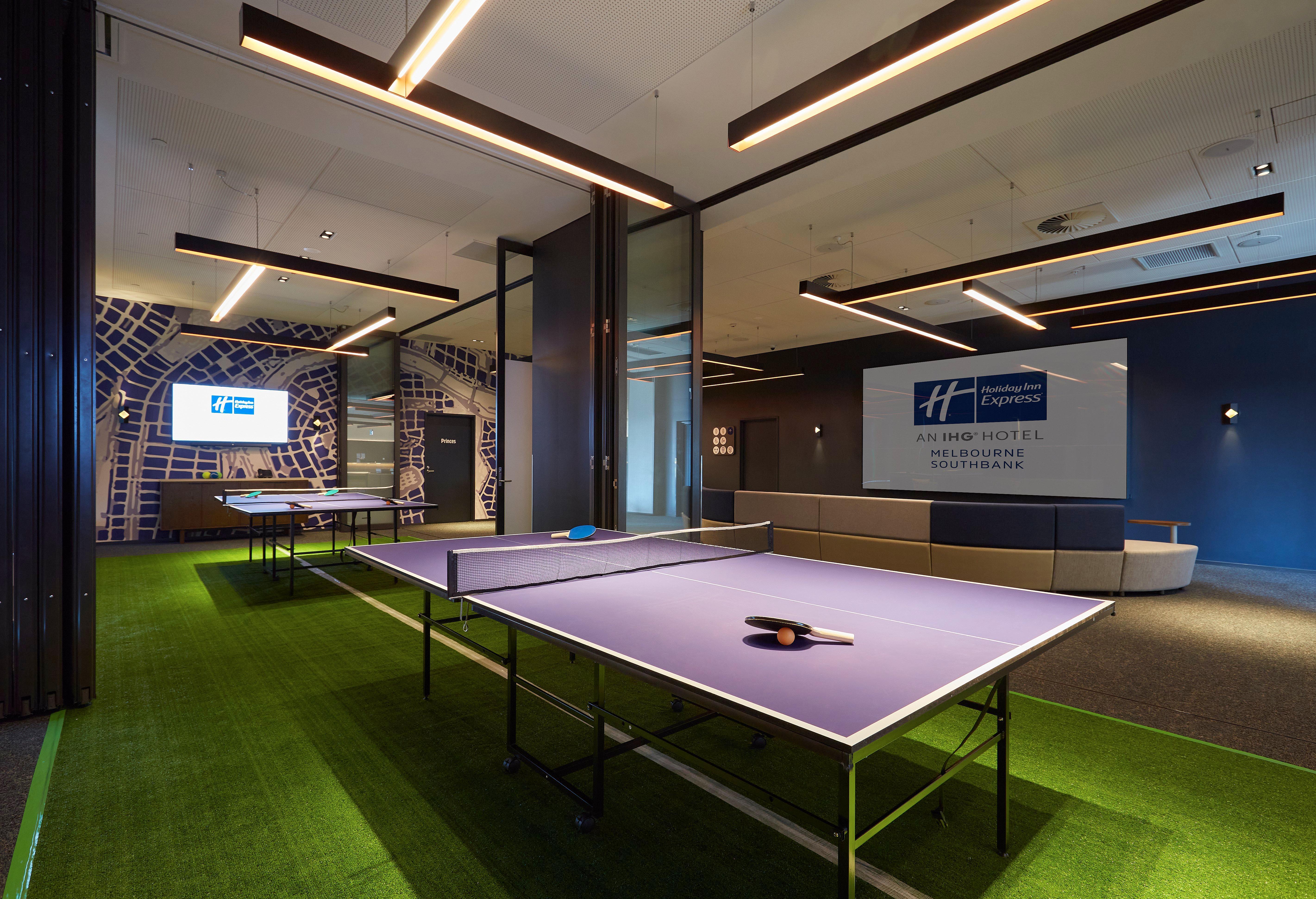 Holiday Inn Express Melbourne Southbank By Ihg Exterior photo